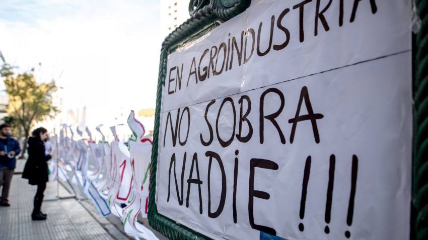 Siluetazo en Agroindustria contra los despidos de Etchevehere