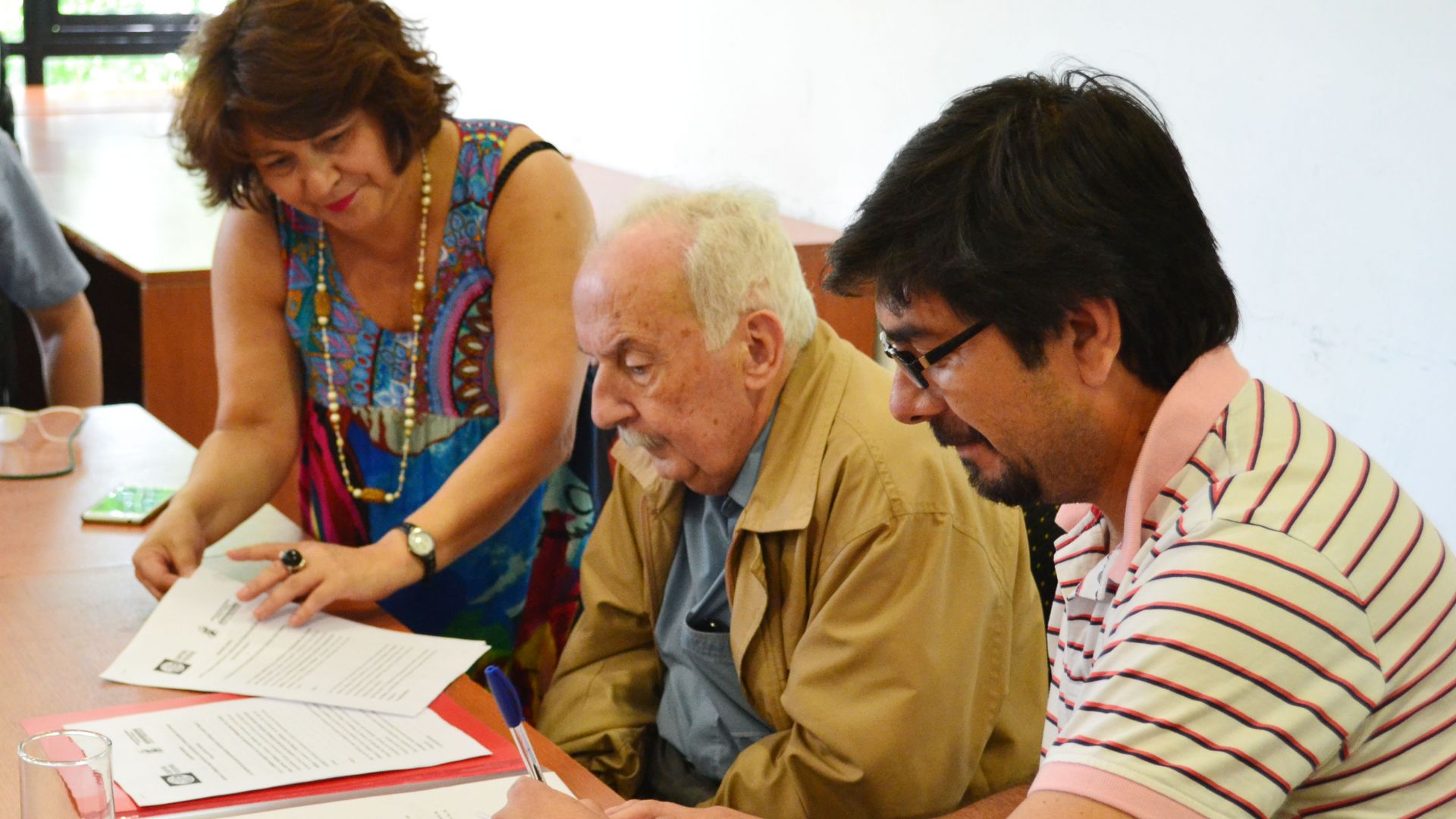 <strong>ATE Capital</strong> firmó convenio con el Centro de Estudios Históricos, Políticos y Sociales Felipe Varela