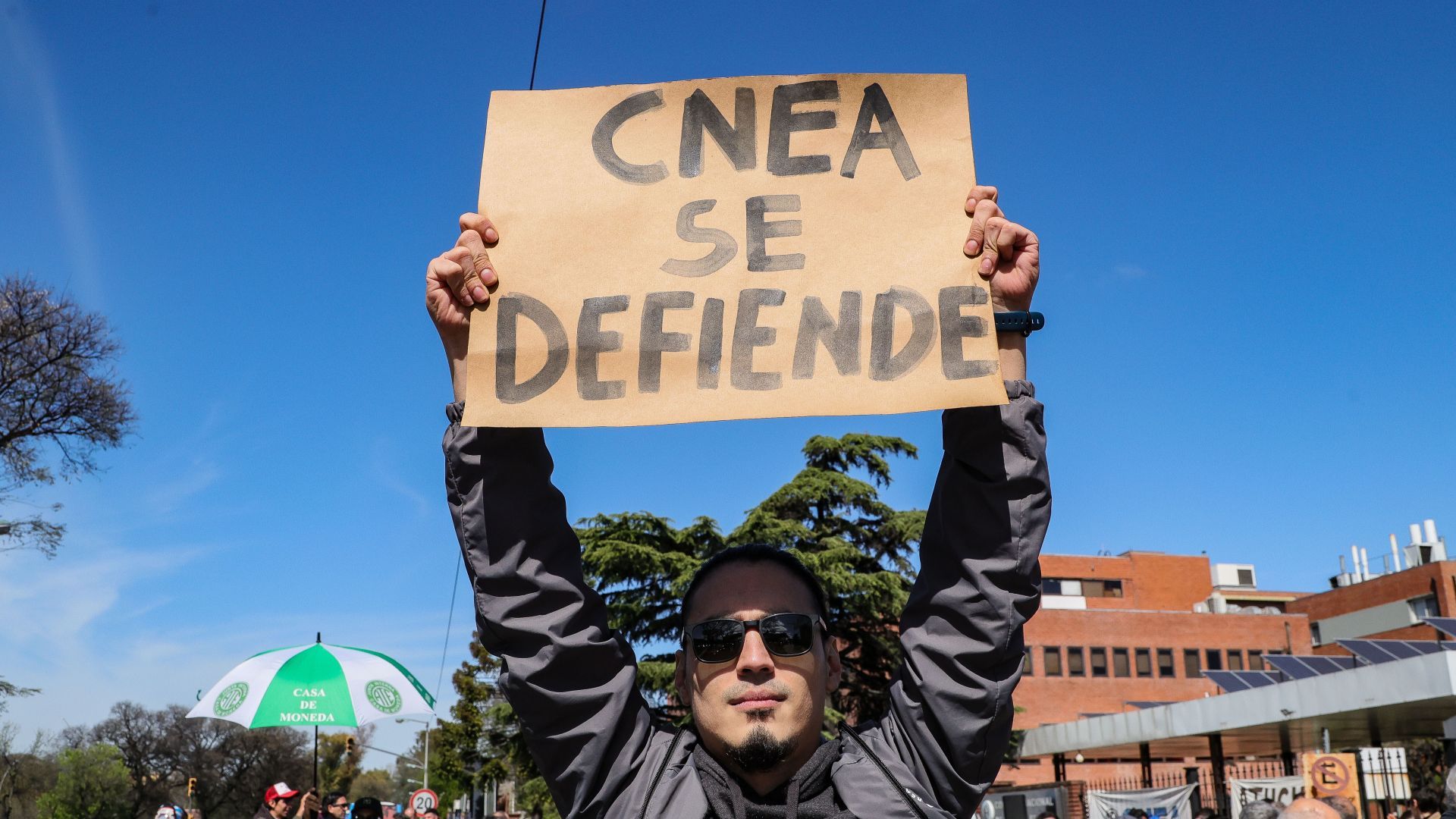 8/7: Convocamos a acto por la soberanía y contra los despidos en la CNEA