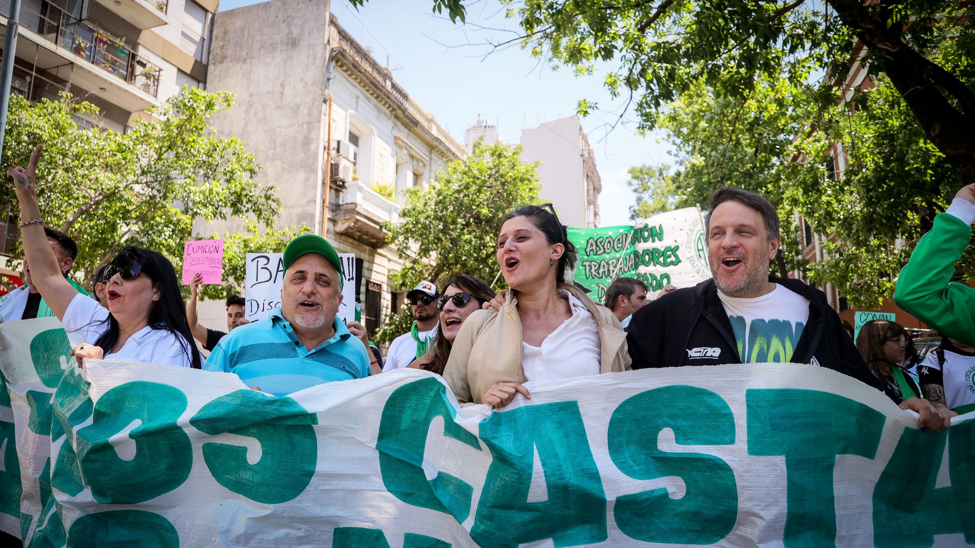 Basta de desguazar al Estado, basta de hambrear al pueblo trabajador