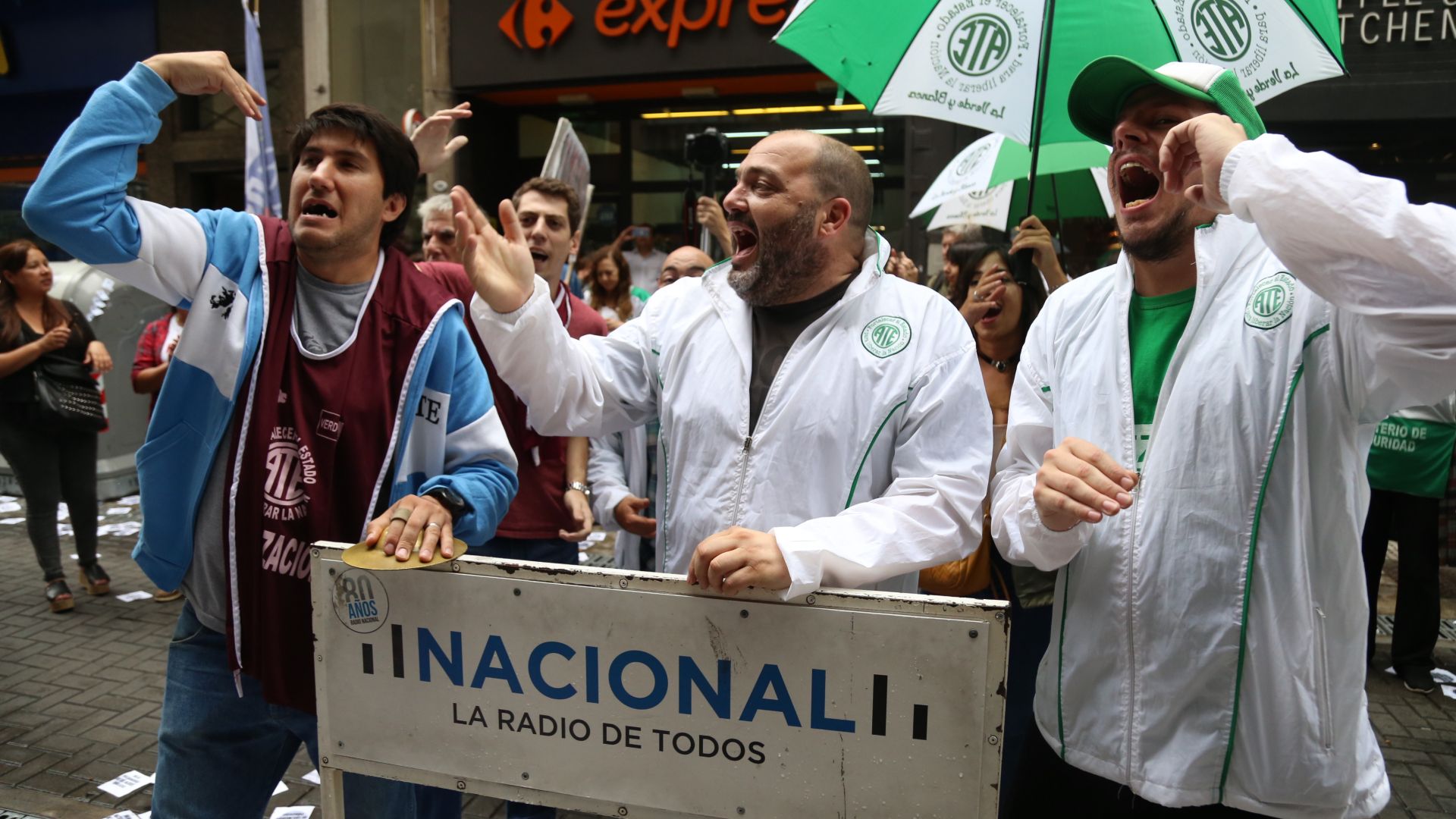 Radio Nacional reclamó por aumento salarial y denunció vaciamiento del Organismo