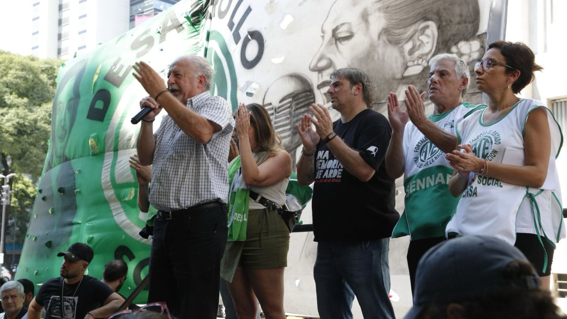 Catalano:“A Javier Milei lo tenemos que derrotar donde más le duele, en la calle”